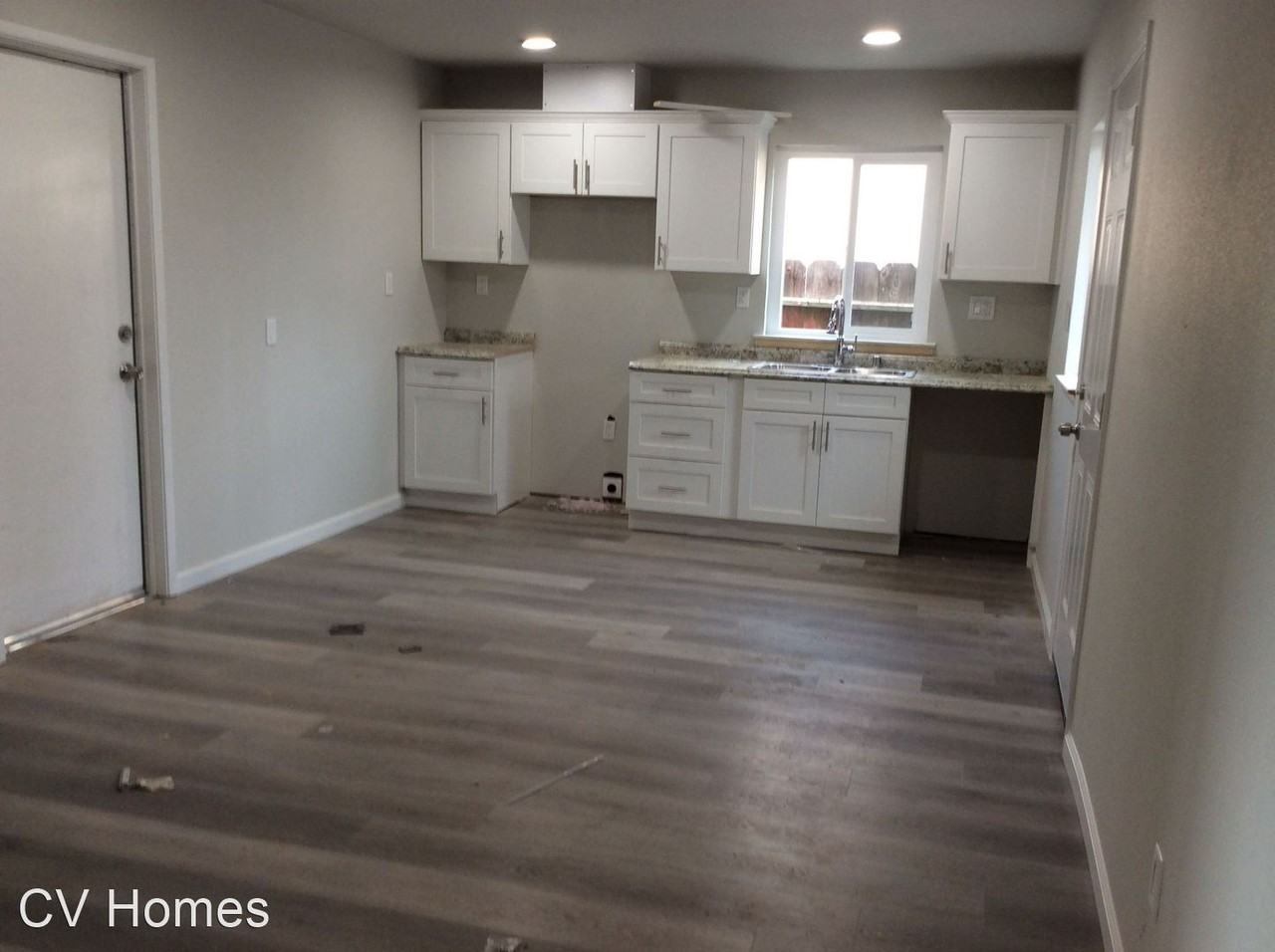 1453 8th St - Photo 2 of 26