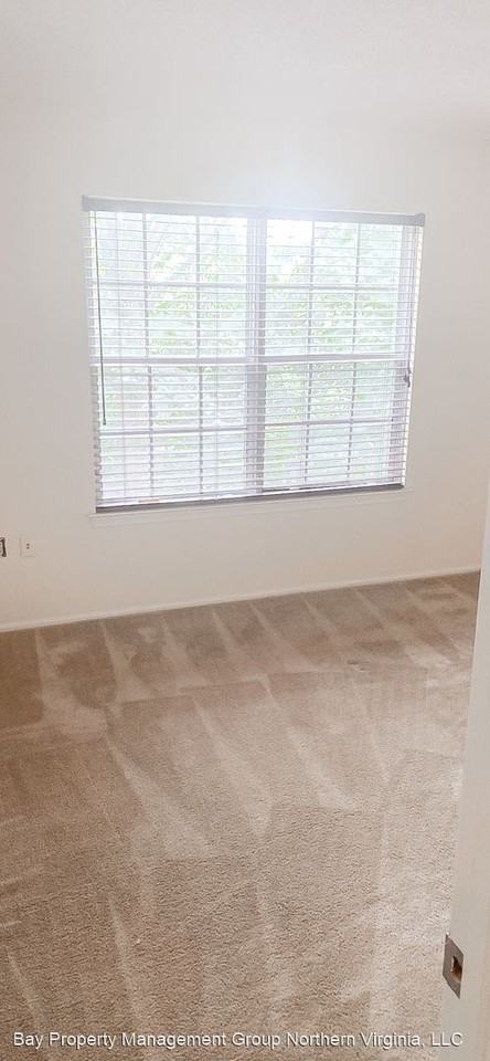 7761 Inversham Dr #247 - Photo 3 of 23