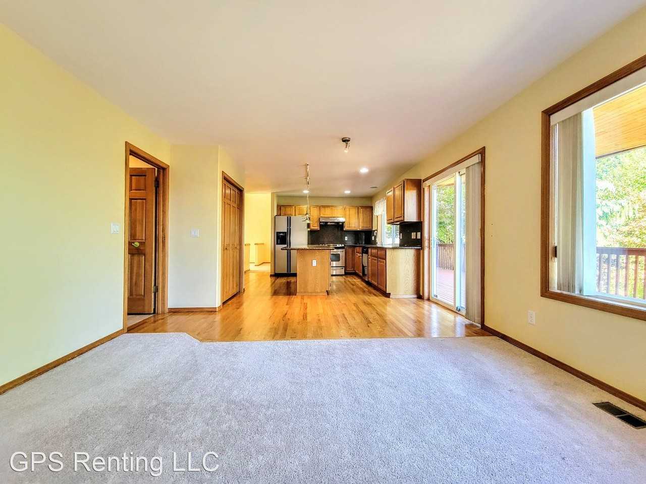 19622 110th Pl Ne - Photo 3 of 26