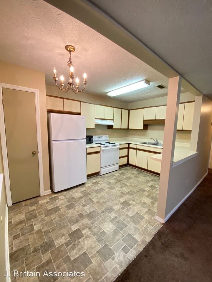 Willow Point - Photo 2 of 10