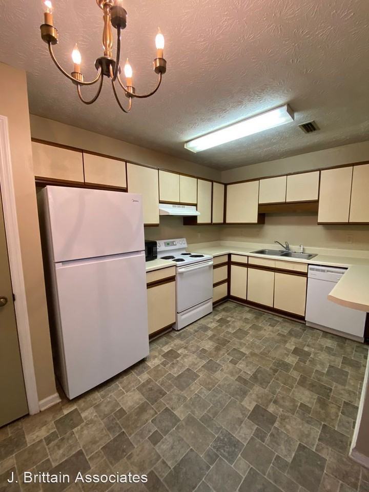 Willow Point - Photo 3 of 10