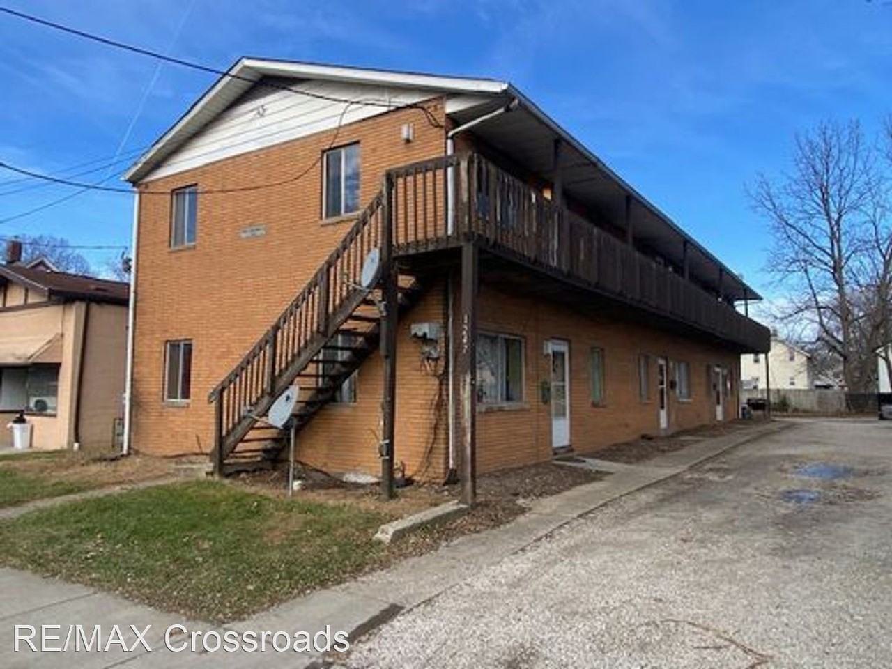 1247 W. Waterloo Rd - Photo 2 of 11