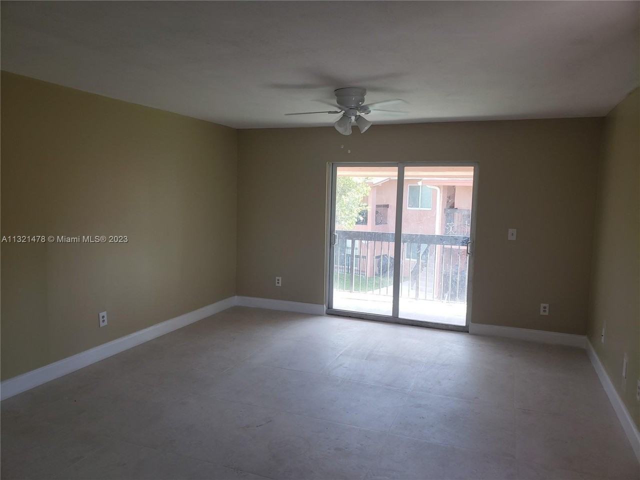 1930 Nw 119th St #722 - Photo 2 of 8
