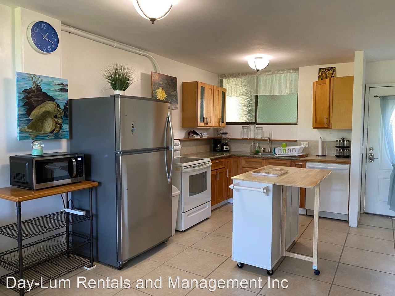 1875 Kalanianaole St #410