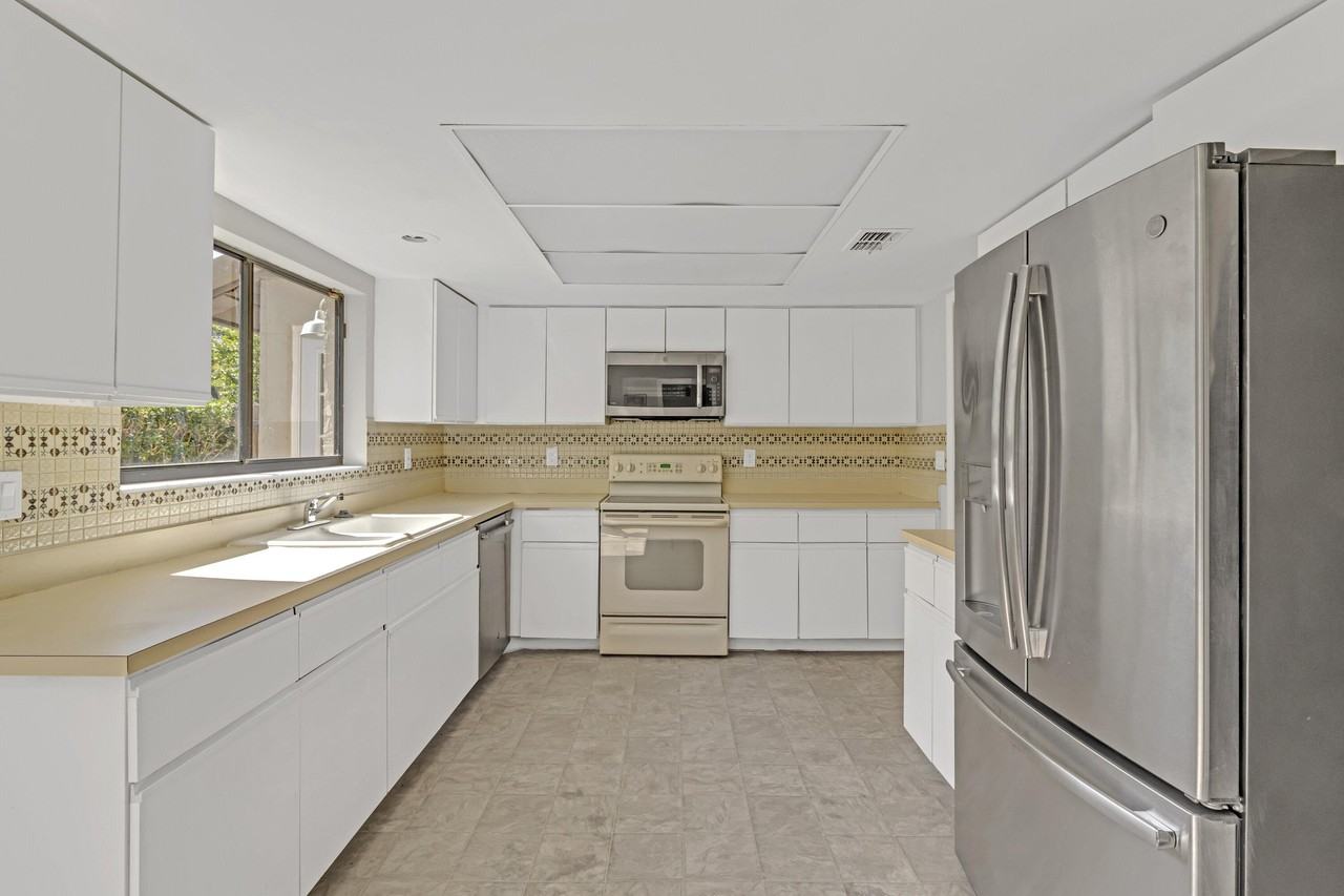 Margarita Dr - Photo 3 of 9