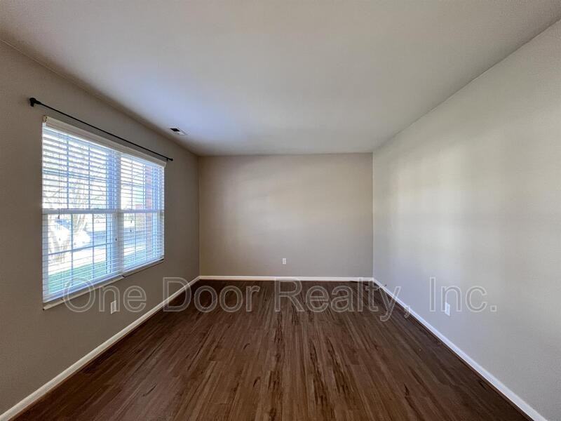 1103 London Company Way - Photo 5 of 26