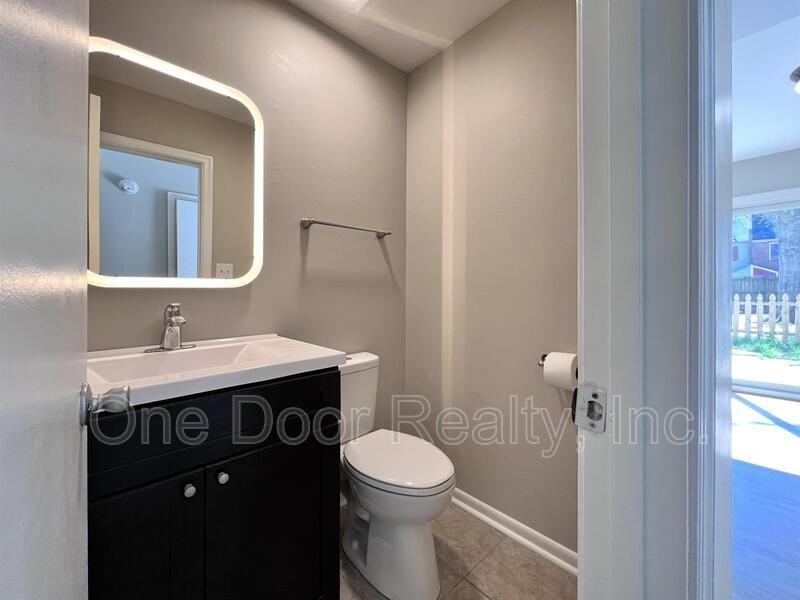 1103 London Company Way - Photo 7 of 26