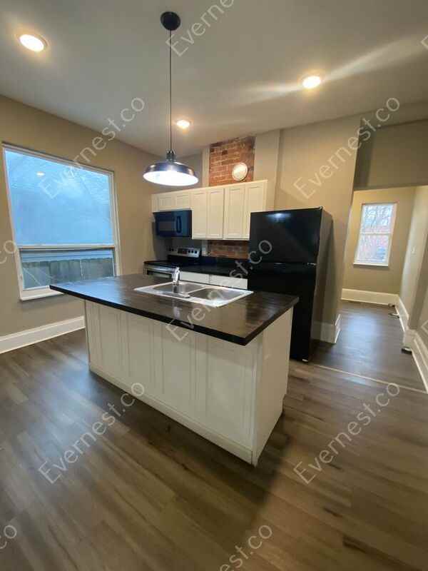 29 Hawkes Ave - Photo 3 of 28