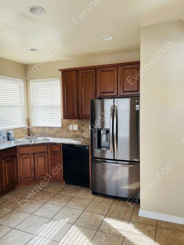 5339 Cornerstone Dr - Photo 3 of 31