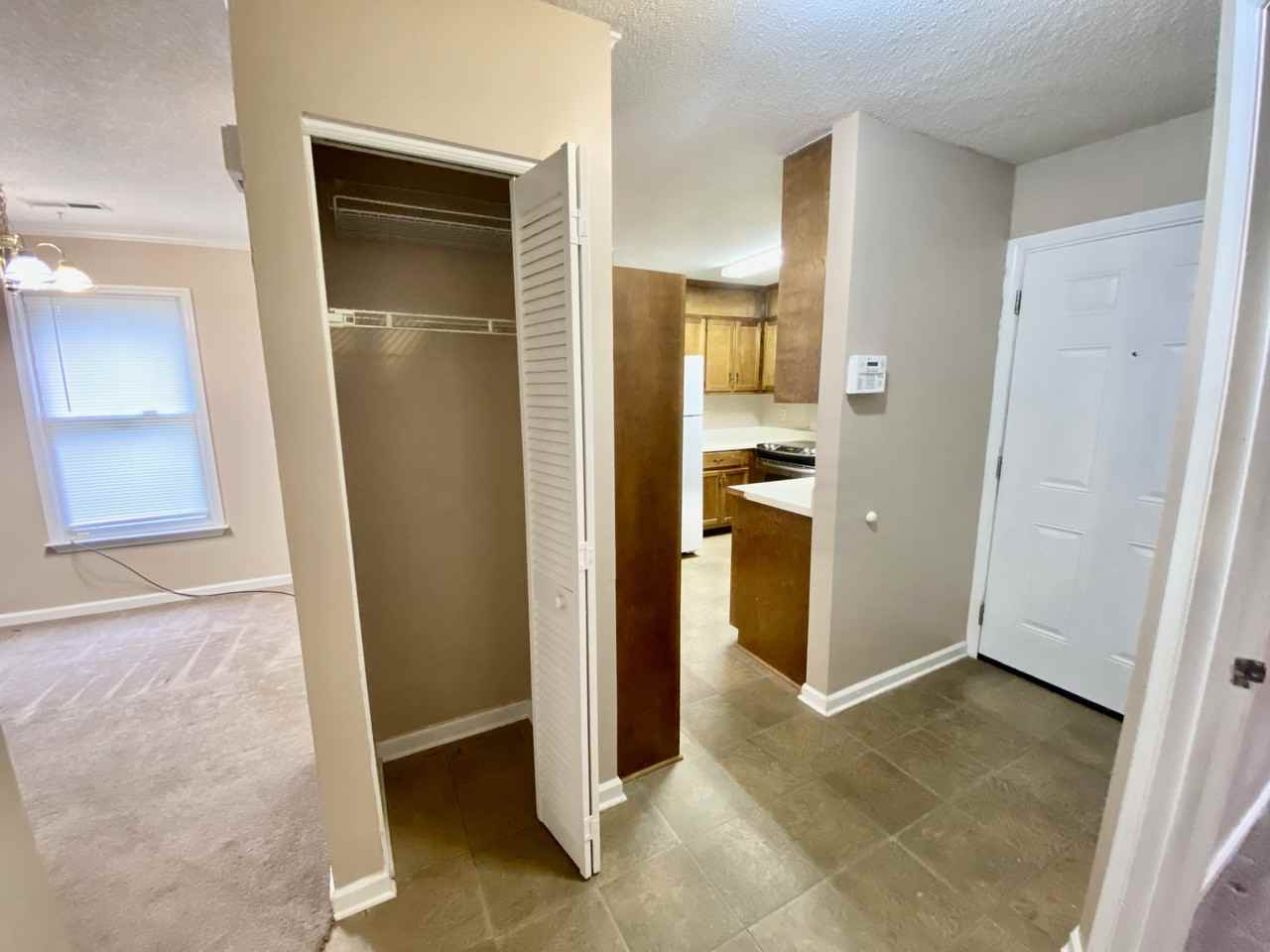 1110 Liberty Dr - Photo 7 of 31