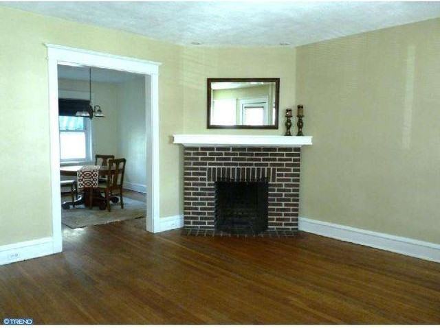 402 W 26th St - Photo 2 of 20