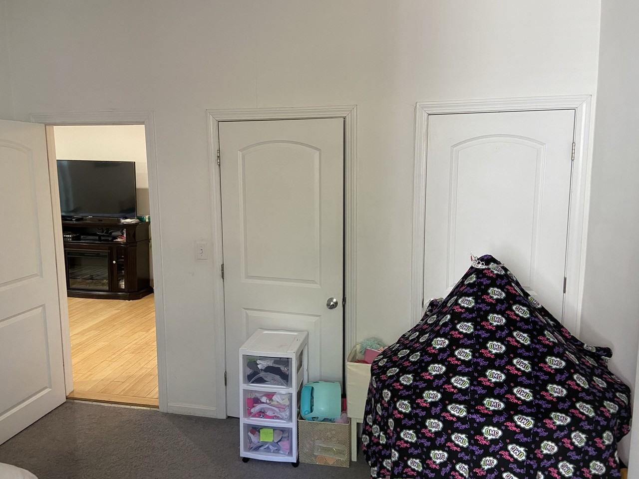 43 Newton St #1 - Photo 6 of 23