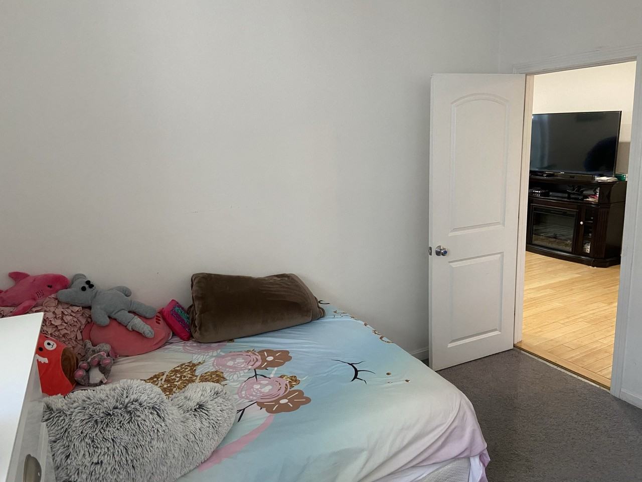 43 Newton St #1 - Photo 7 of 23