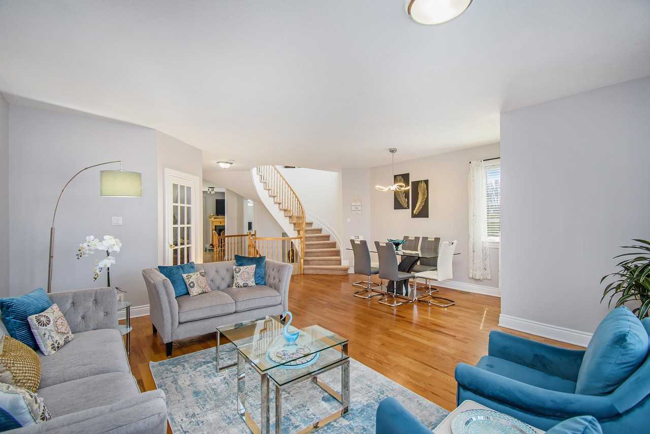 56 Castle Glen Crescent #A - Photo 2 of 22