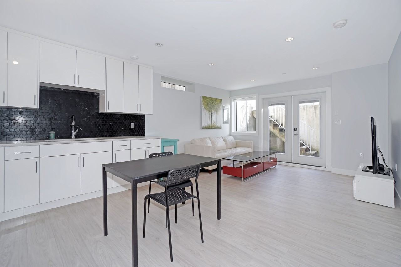 2712 East 7th Avenue - Photo 7 of 23