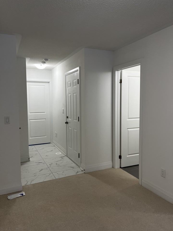 36 Elkington Crescent - Photo 6 of 12