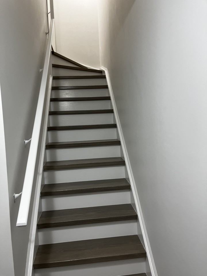 36 Elkington Crescent - Photo 7 of 12