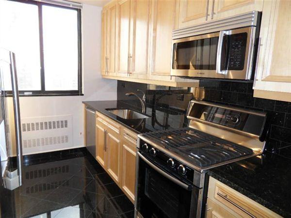 145 W 67th St - Photo 3 of 12