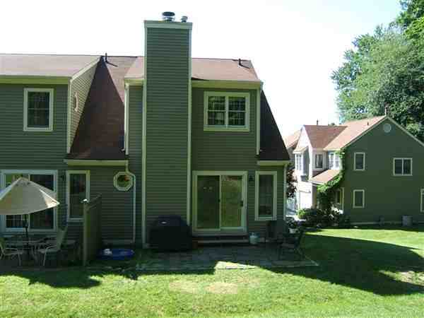 1704 Regent Dr - Photo 3 of 6