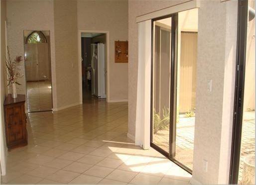 5416 San Roma Cir - Photo 3 of 6