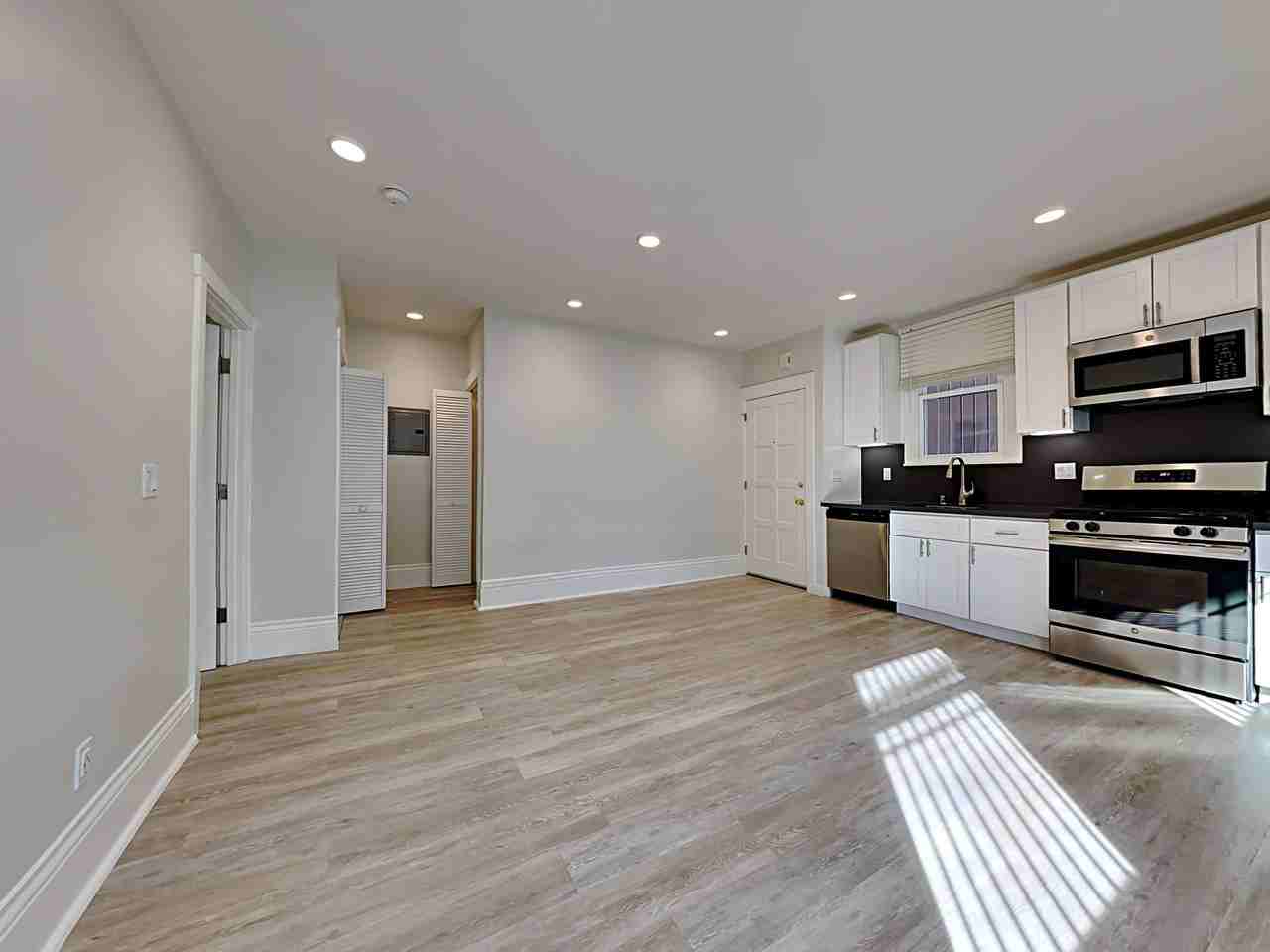 1964-72 Filbert St. - Photo 6 of 10