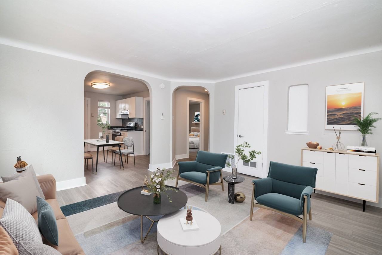 City Park Manor - Photo 2 of 17