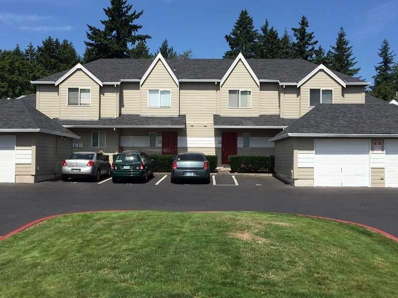 Serengeti Court Apartments - Photo 2 of 7