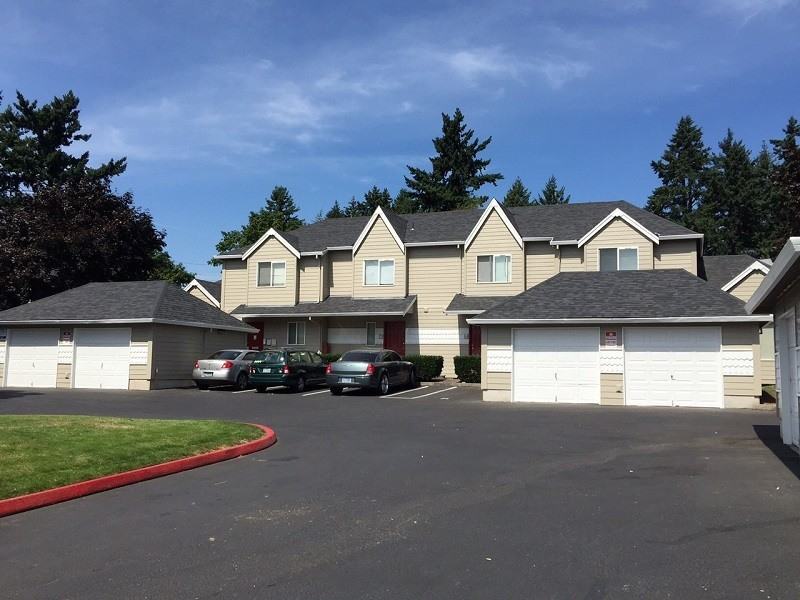 Serengeti Court Apartments - Photo 3 of 7