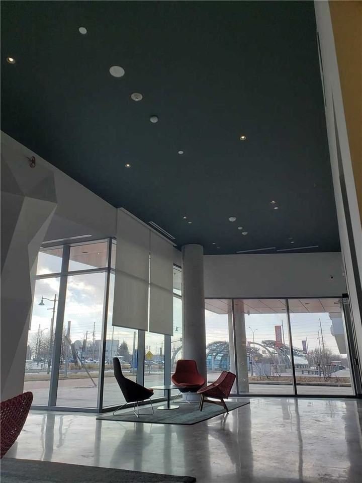 8 Rouge Valley Drive West - Photo 3 of 17