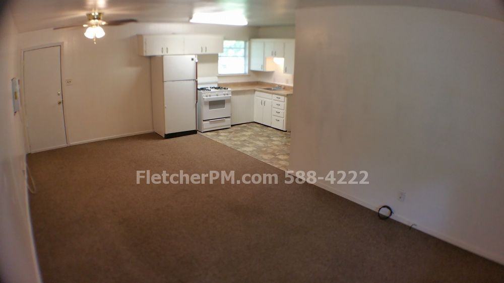 6702 Pecan Ln - Photo 2 of 7