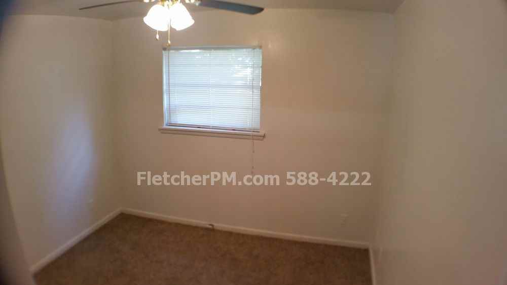 6702 Pecan Ln - Photo 3 of 7