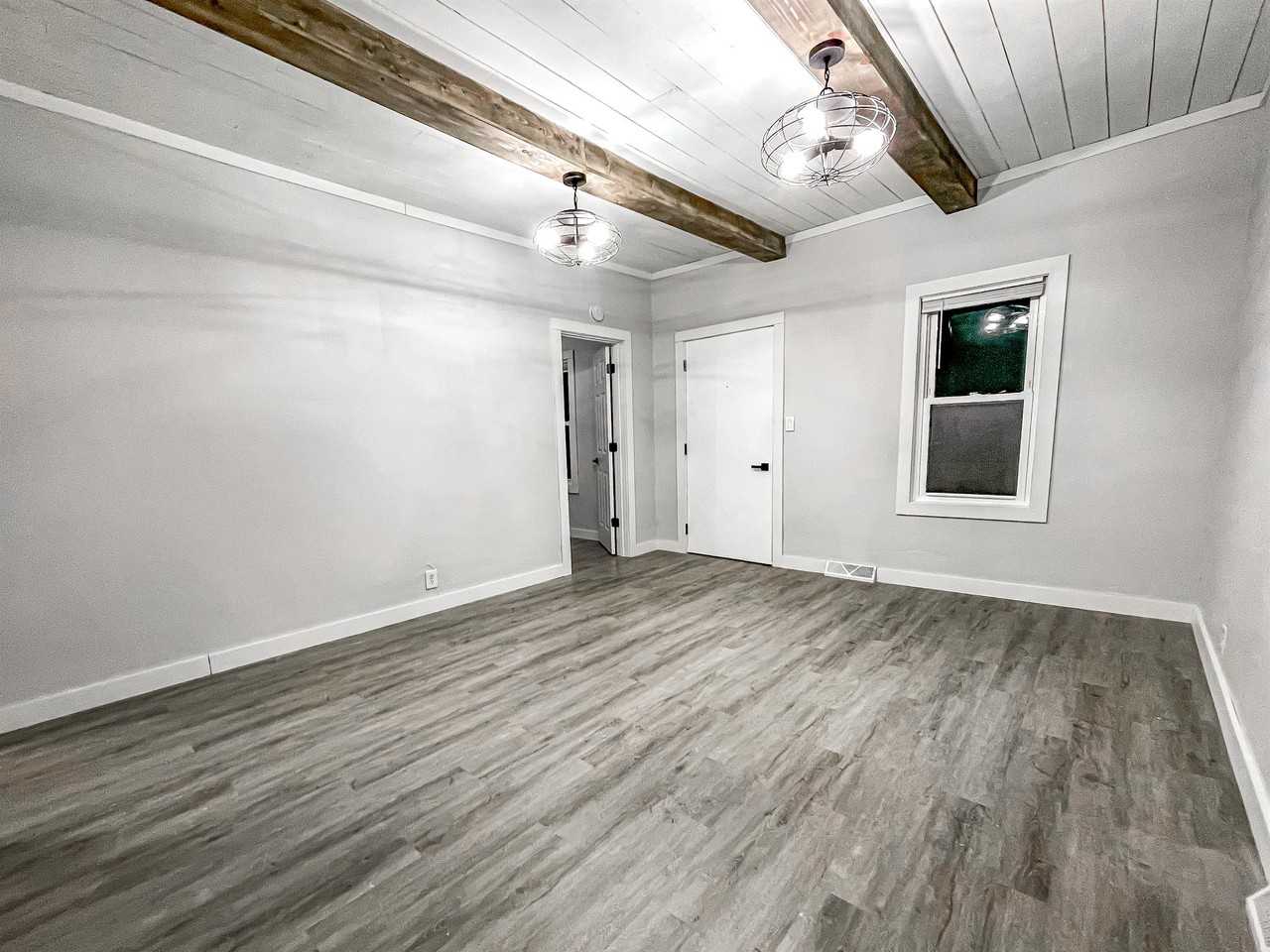 328 1st St #1 - Photo 2 of 34