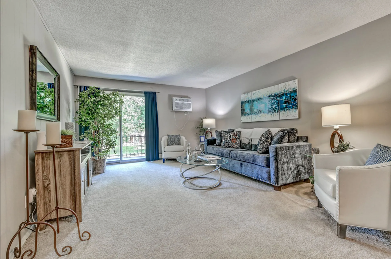 Park West - Photo 4 of 33