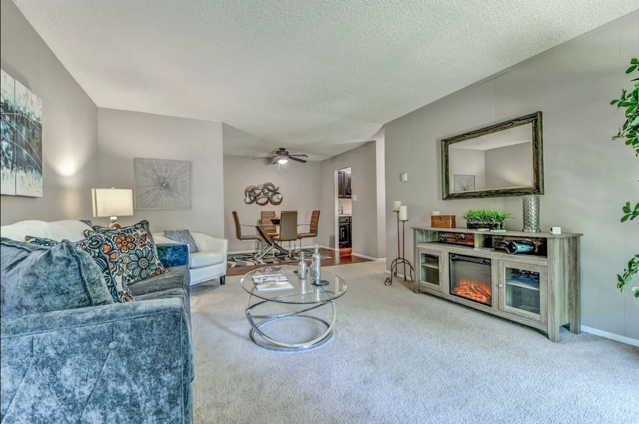 Park West - Photo 5 of 33