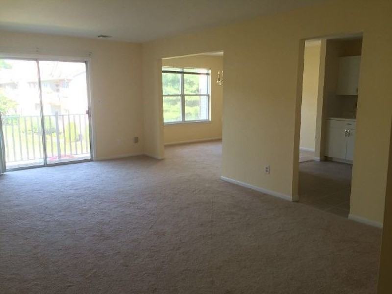 6 Joseph Dr - Photo 2 of 18