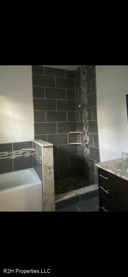 2448 Jonquil St - Photo 3 of 14