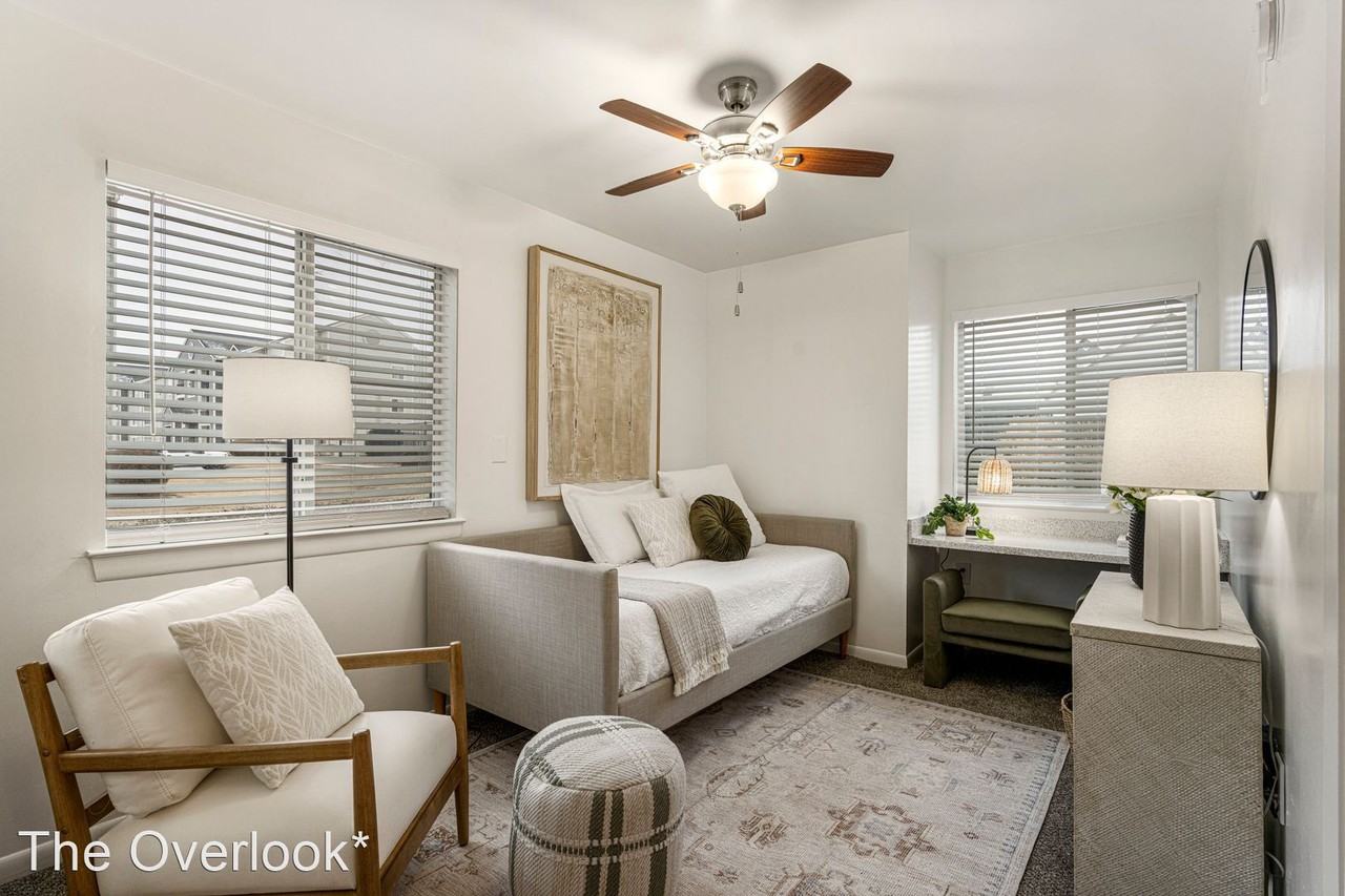 1111 Oak Tree Ave - Photo 2 of 50