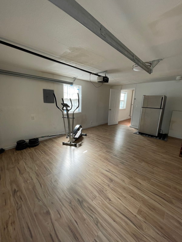 423 6th St - Photo 3 of 8