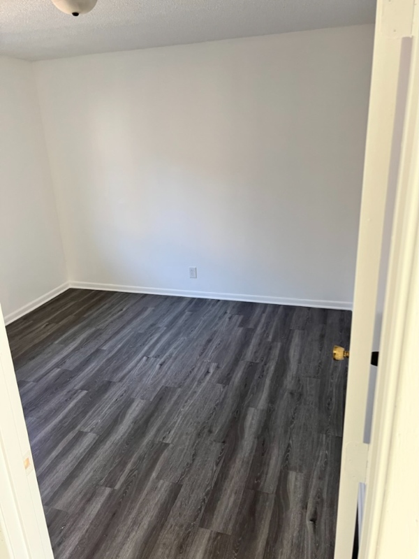 3609 Baldwin Ave #4 - Photo 5 of 11