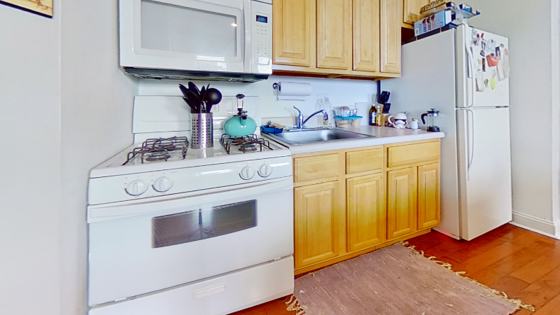 1615 N Sydenham St #3R - Photo 2 of 8