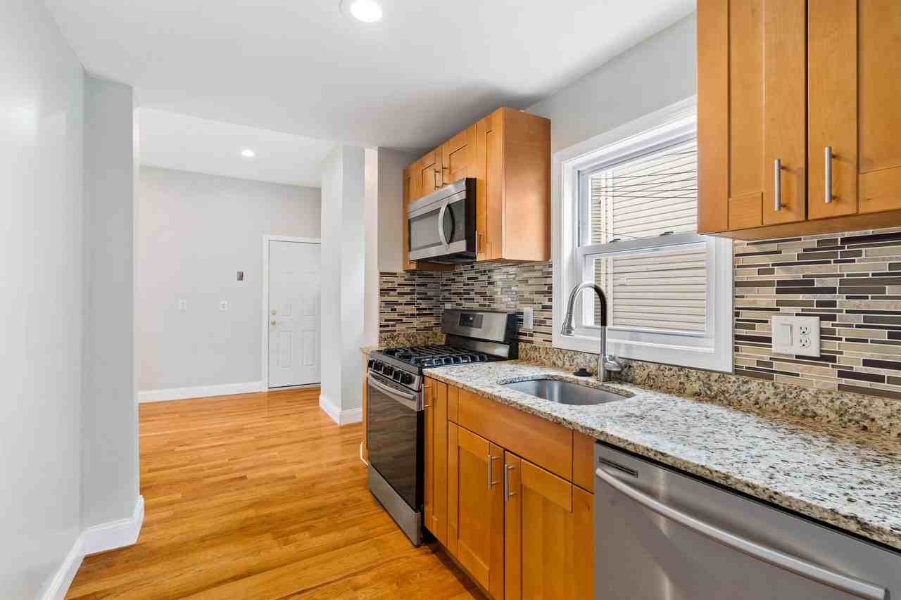 79 Derby St #1 - Photo 5 of 13