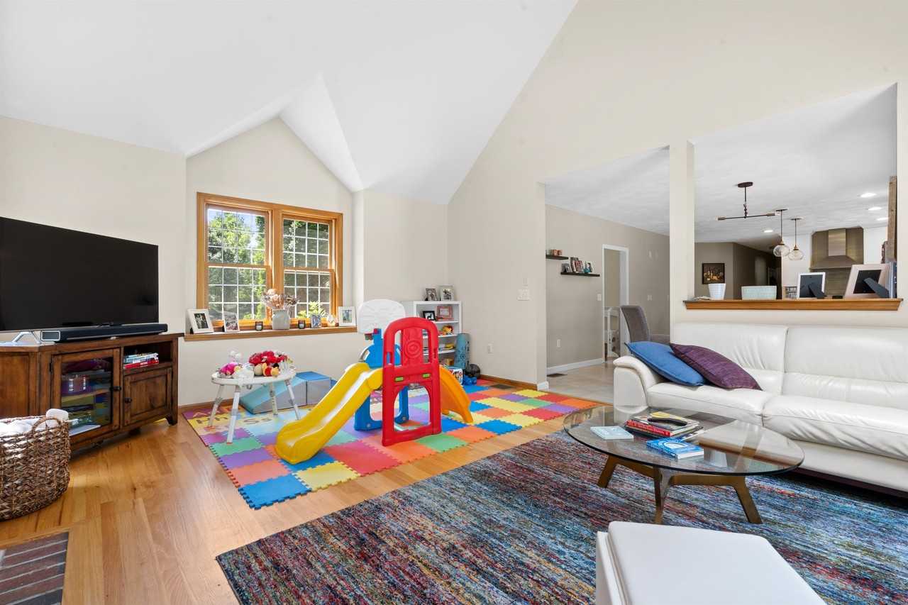 88 Providence Rd #1 - Photo 7 of 21