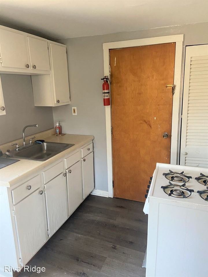 204 Minooka Street - Photo 3 of 6