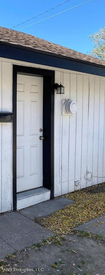 225 W Bridger - Photo 3 of 3