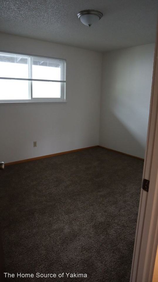 1419 -1423 Meade Ave - Photo 2 of 8
