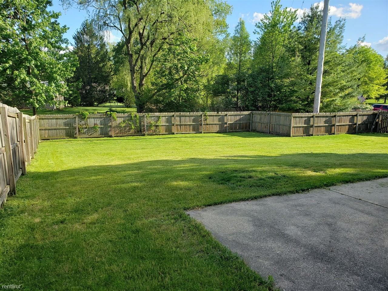 6800 Rix St Se - Photo 3 of 34