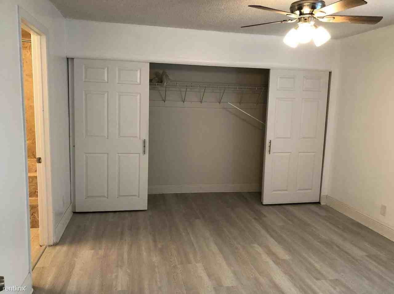 31 Crossings Cir #F - Photo 3 of 10