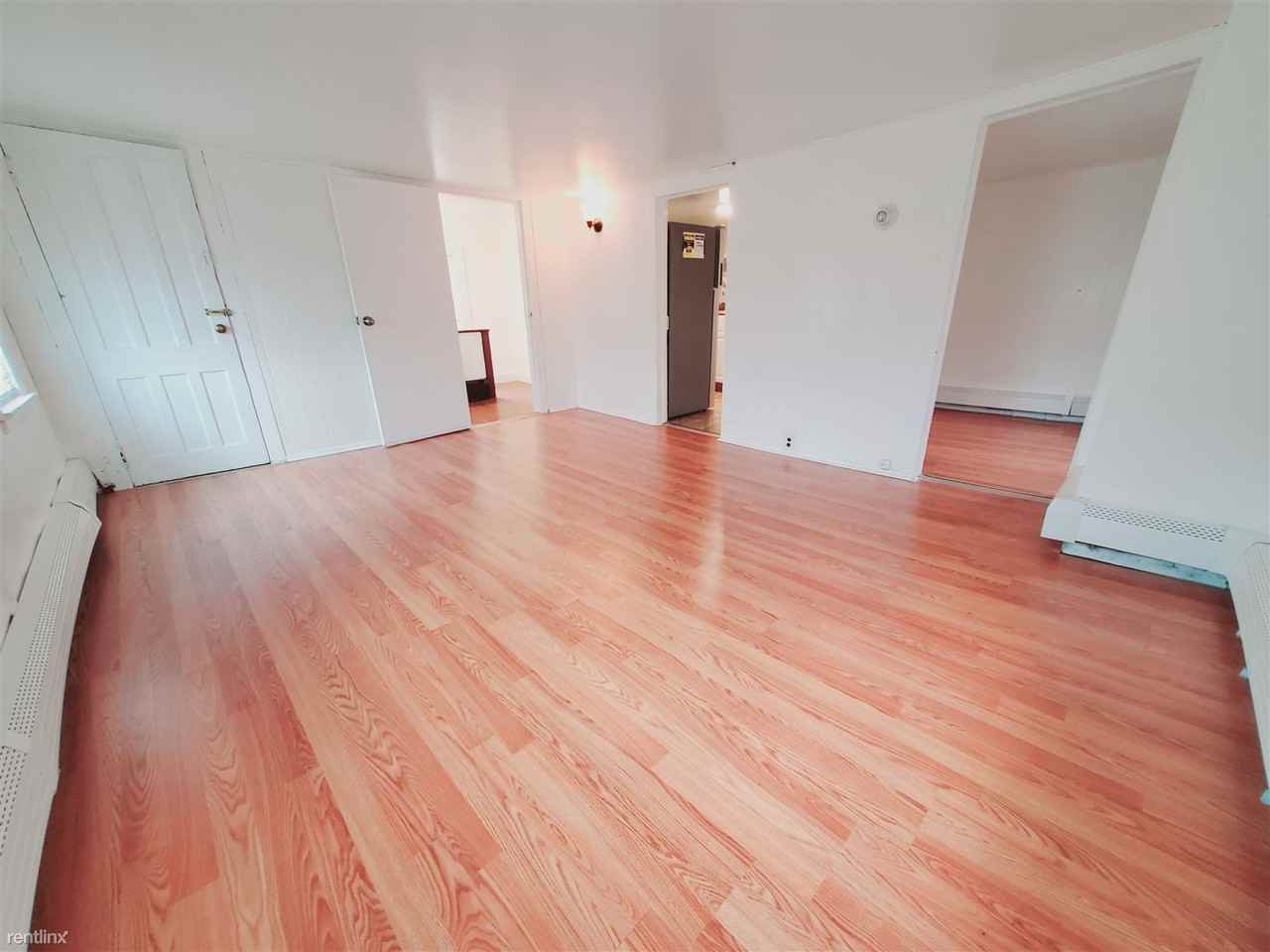 162 Lockwood Ave - Photo 3 of 7