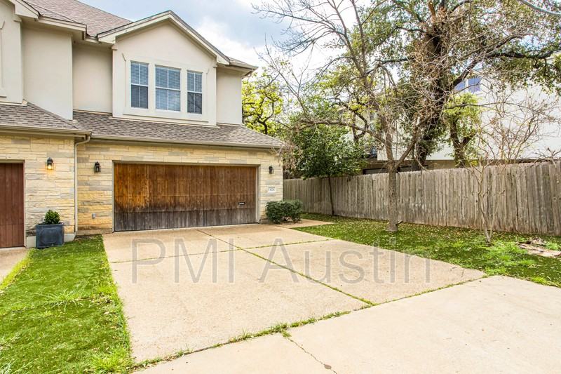 1317 Exposition Blvd #A - Photo 2 of 27