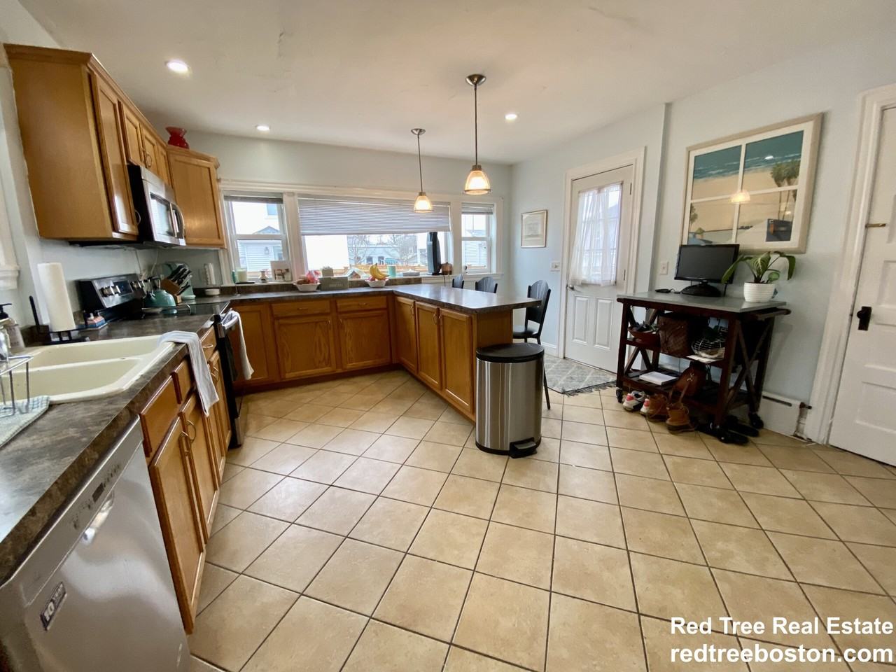 482 Beale St - Photo 6 of 47